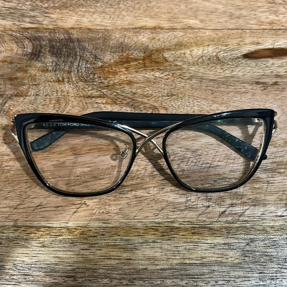 Tom Ford Eyeglasses - Picture 1 of 2